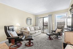 215 3rd Ave. N photo 4