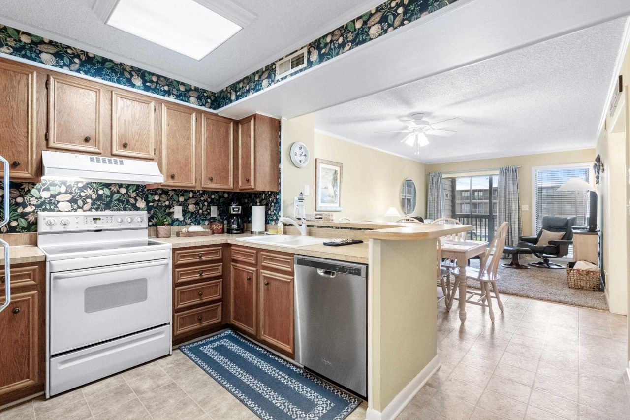 215 3rd Ave. N Photo 6