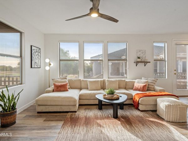 15221 N CLUBGATE Drive, Unit 2078, Scottsdale, AZ 85254