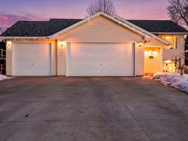 23511 Belmont Street, Hampton, MN 55031