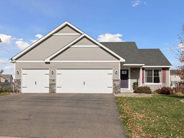 17990 Equinox Avenue, Lakeville, MN 55044