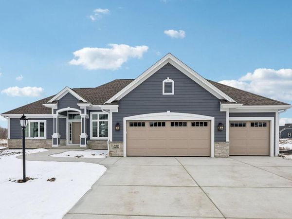 W221N4564 Timber COURT, Unit Lt175, Pewaukee, WI 53072