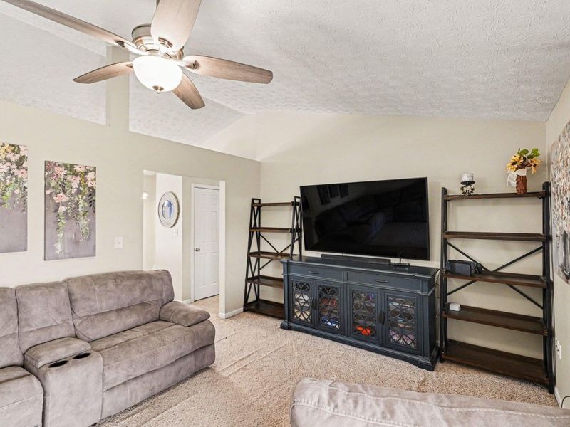 461 Ripple Creek Drive, Elsmere, KY 41018 Photo 3