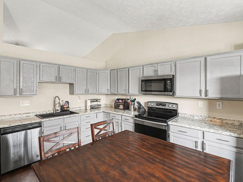 461 Ripple Creek Drive, Elsmere, KY 41018 Photo 4