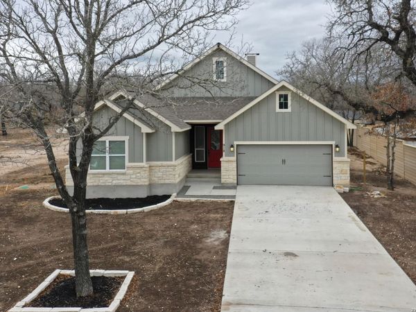 918 Marbach, Somerset, TX 78069