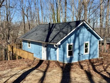 6525 Bermuda Lane, Flowery Branch, GA 30542