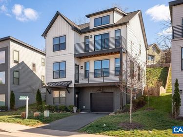 1011 STONEHENGE AVE EXT, Charlottesville, VA 22902