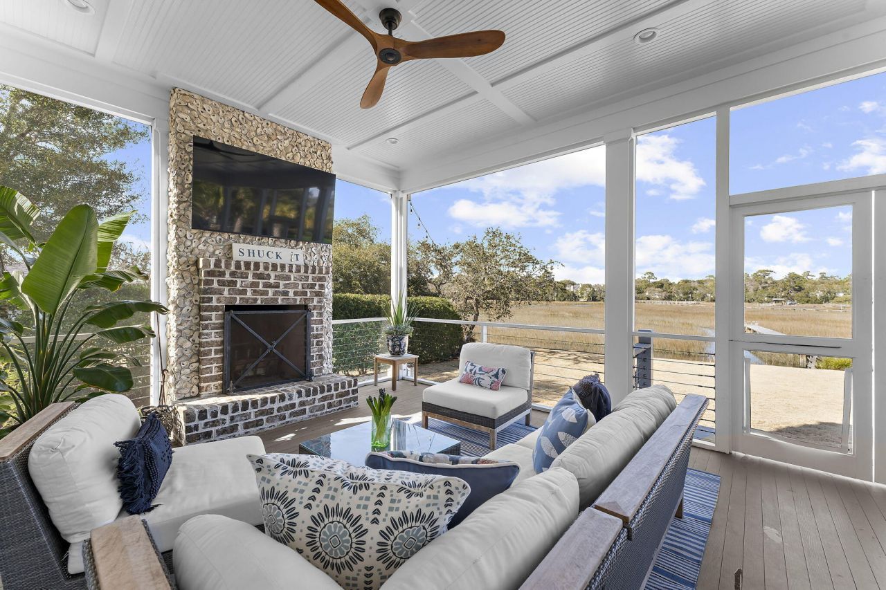 1064 N Shem Drive Photo 24