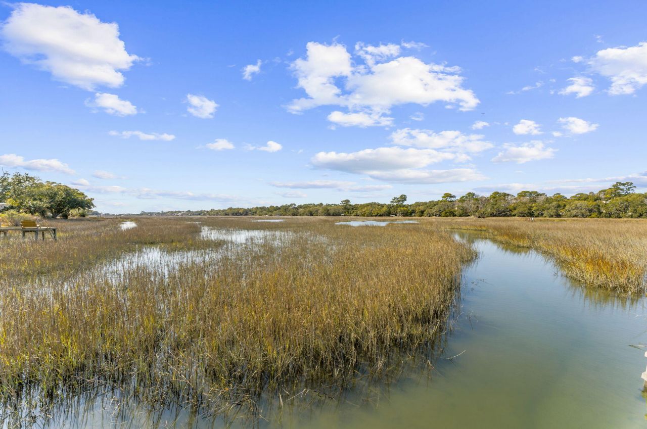 1064 N Shem Drive Photo 28