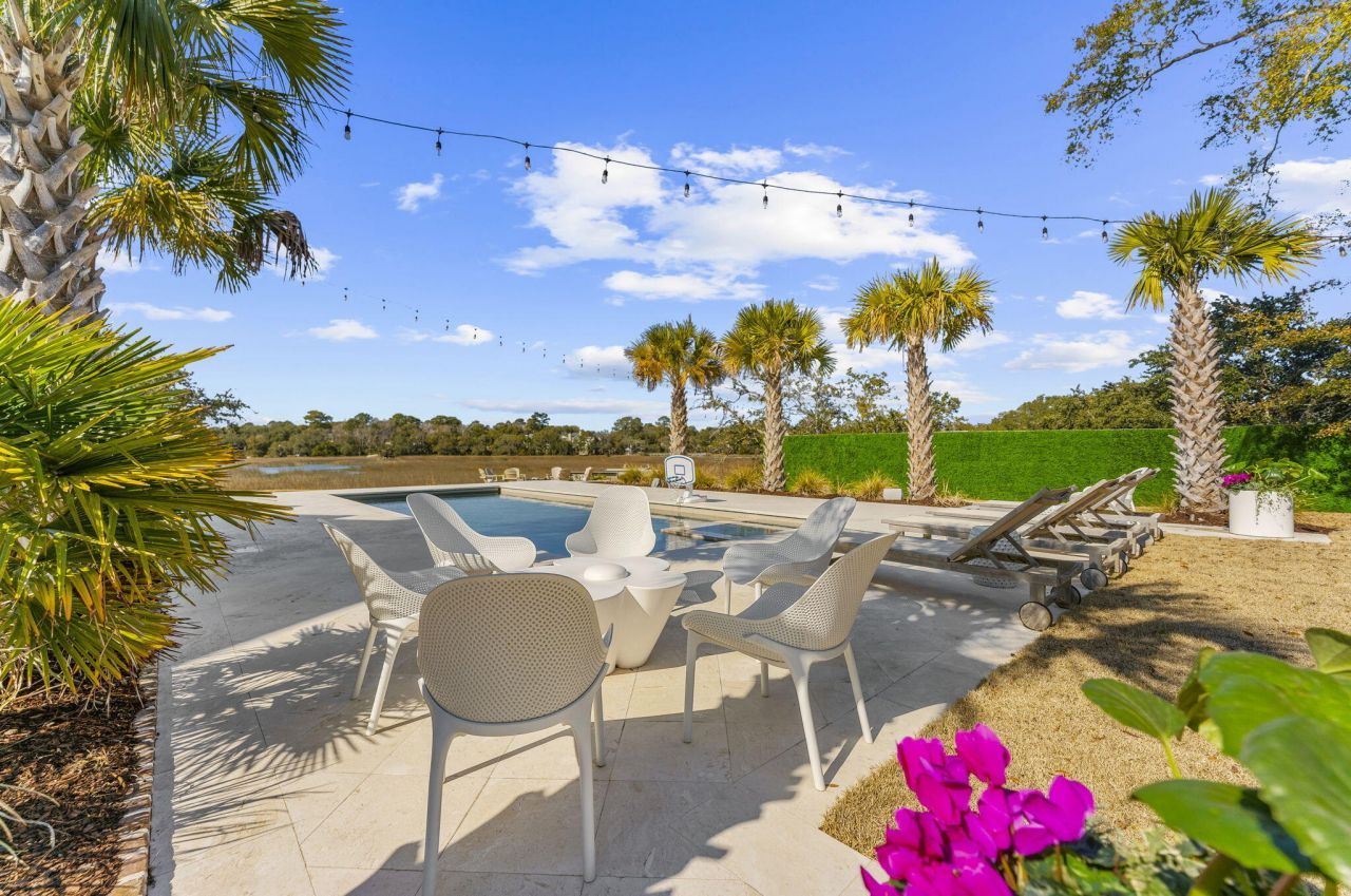 1064 N Shem Drive Photo 37