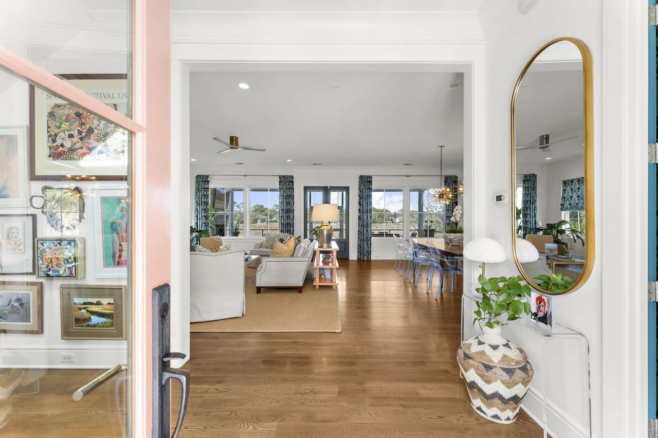 1064 N Shem Drive Photo 8