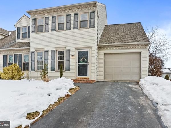 705 FIELDSTONE LANE, ELIZABETHTOWN, PA 17022