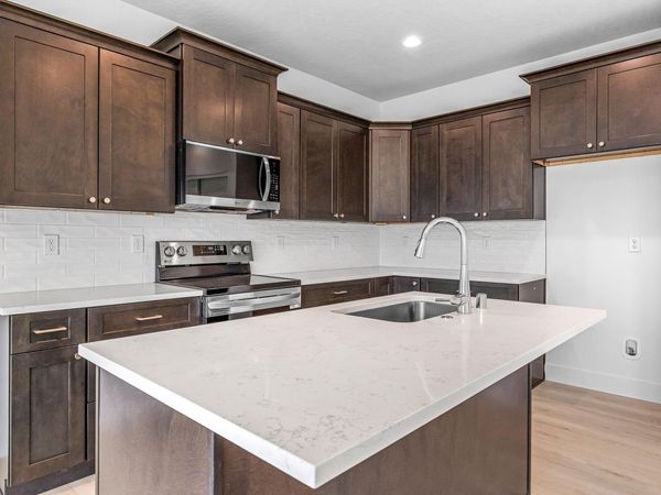 7479 Grapevine Ct, West Richland, WA 99353