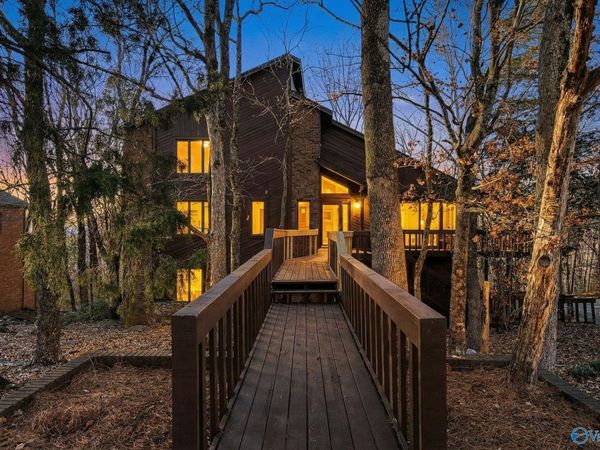 1522 Chandler Road SE, Huntsville, AL 35801