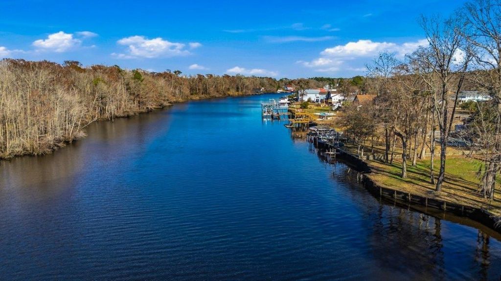 53 Smith Blvd. Photo 12