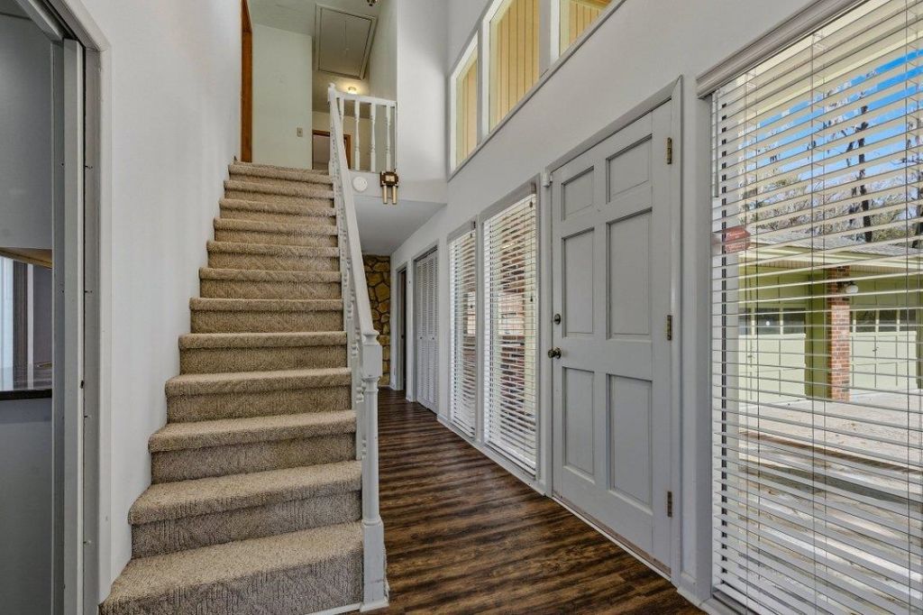 53 Smith Blvd. Photo 15