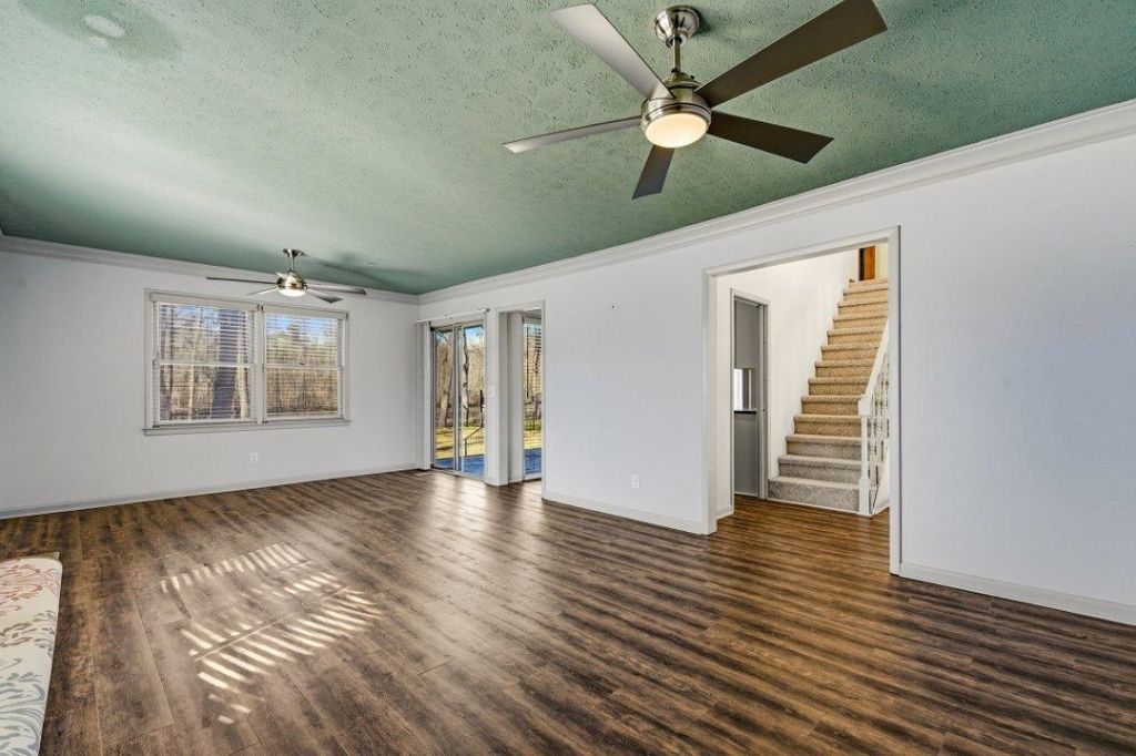 53 Smith Blvd. Photo 18