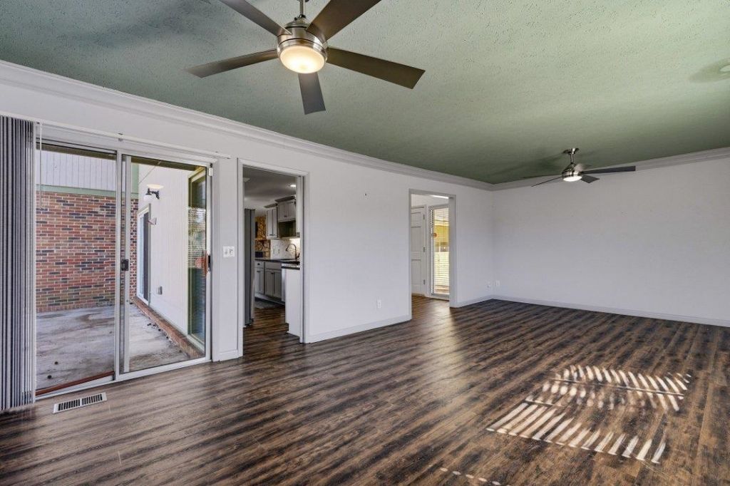 53 Smith Blvd. Photo 19