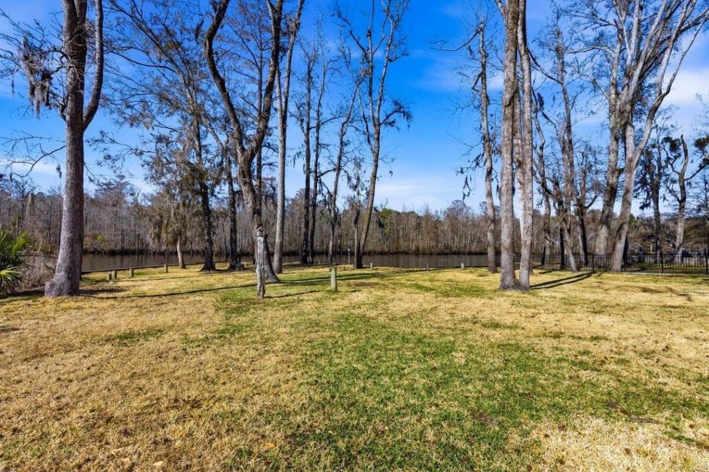 53 Smith Blvd. Photo 47