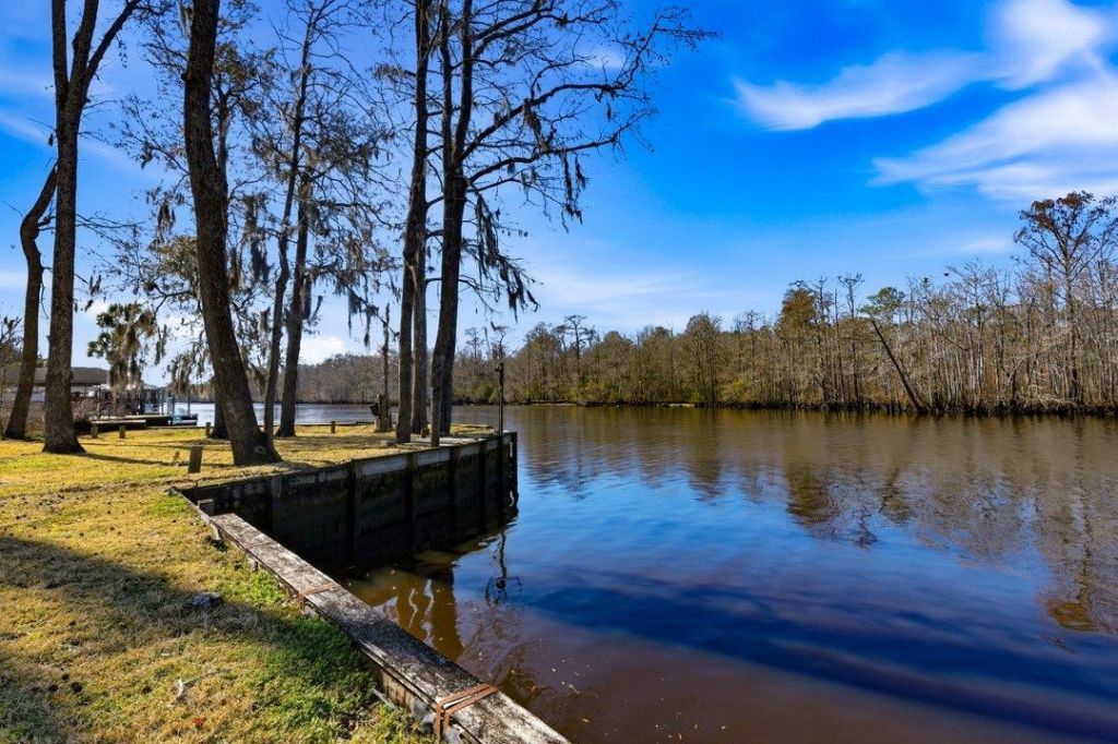 53 Smith Blvd. Photo 51