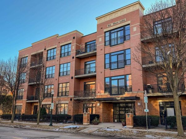 615 W Main Street, Unit 210, Madison, WI 53703