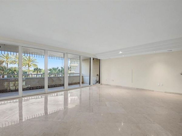 3 Grove Isle Dr, Unit C208, Miami, FL 33133