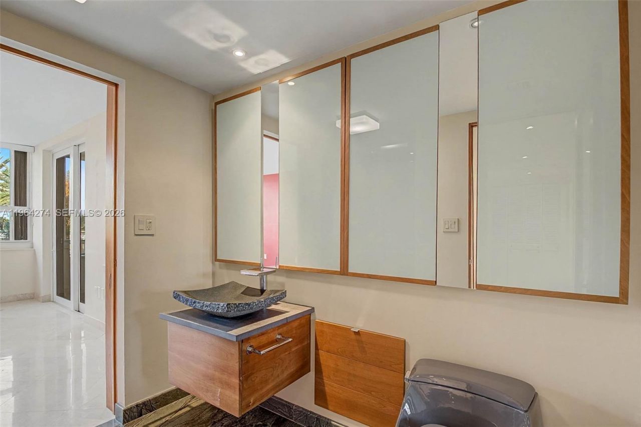 3 Grove Isle Dr, Unit C208, Miami, FL 33133 Photo