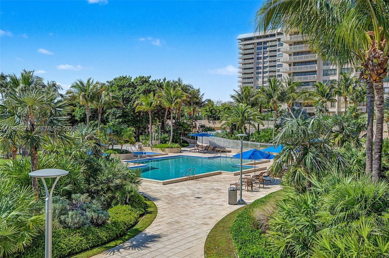 3 Grove Isle Dr, Unit C208, Miami, FL 33133 Photo