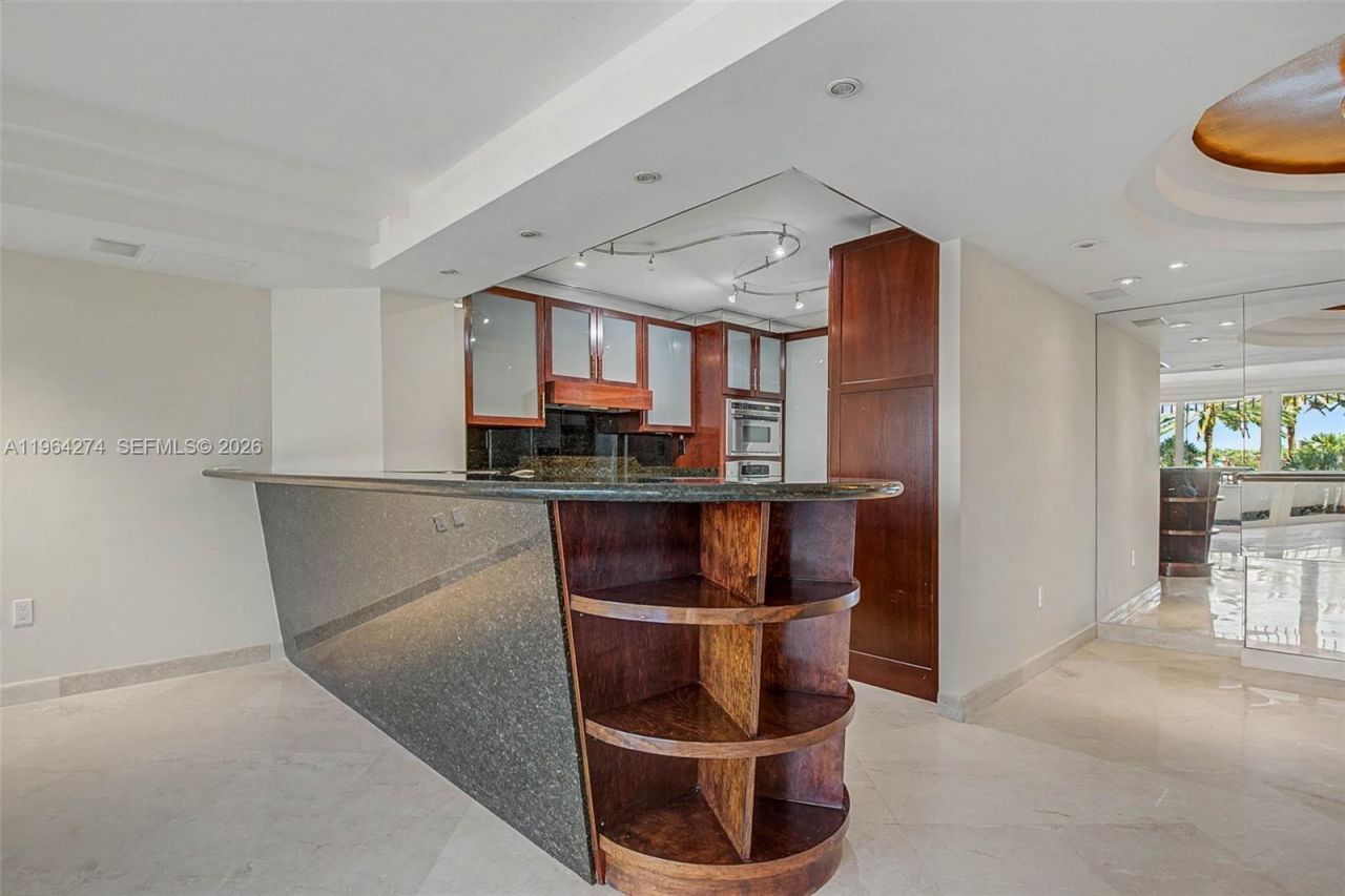 3 Grove Isle Dr, Unit C208, Miami, FL 33133 Photo