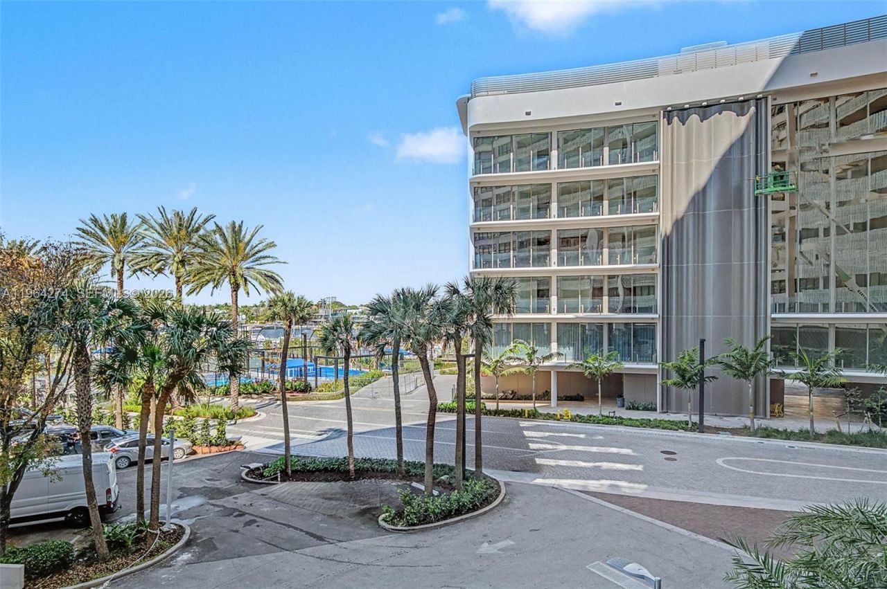 3 Grove Isle Dr, Unit C208, Miami, FL 33133 Photo