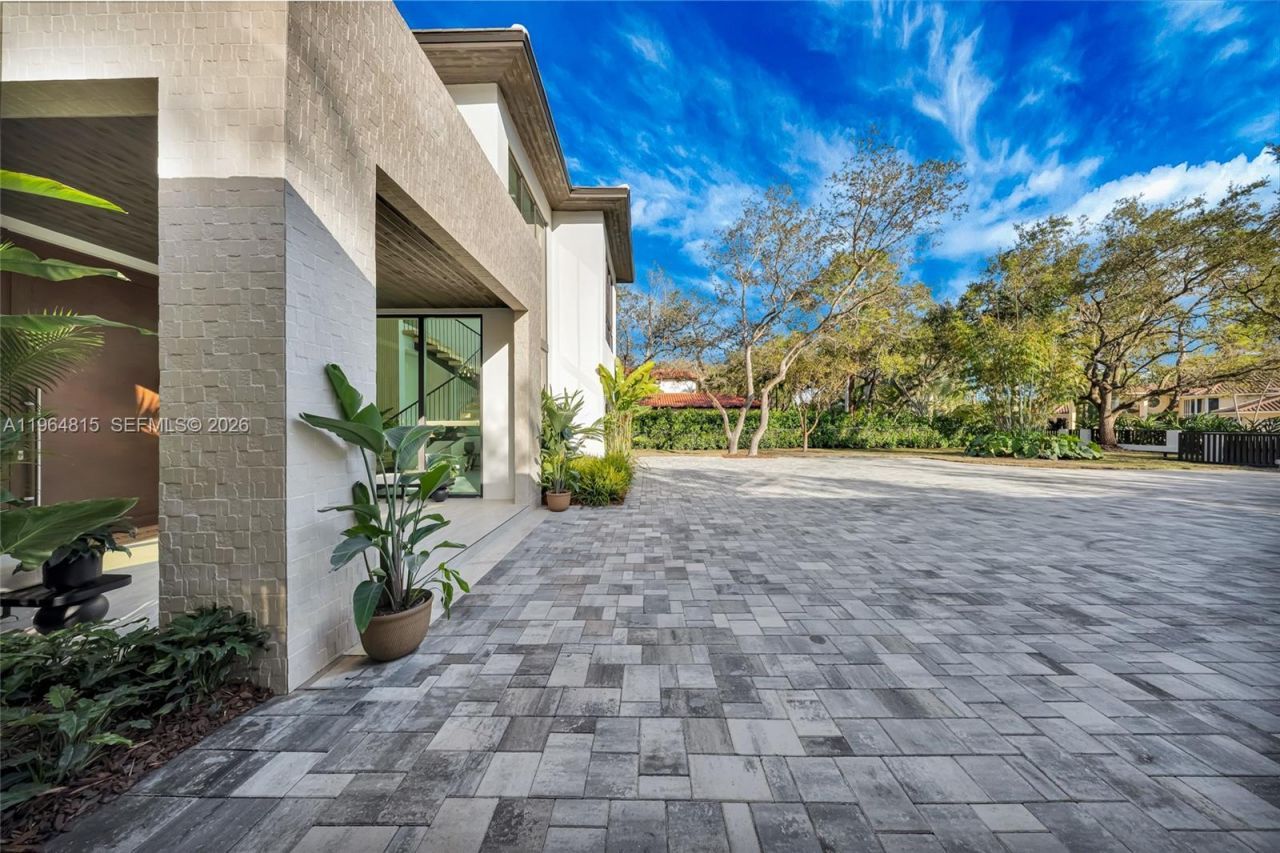 9381 SW 100 St, Miami, FL 33176 Photo