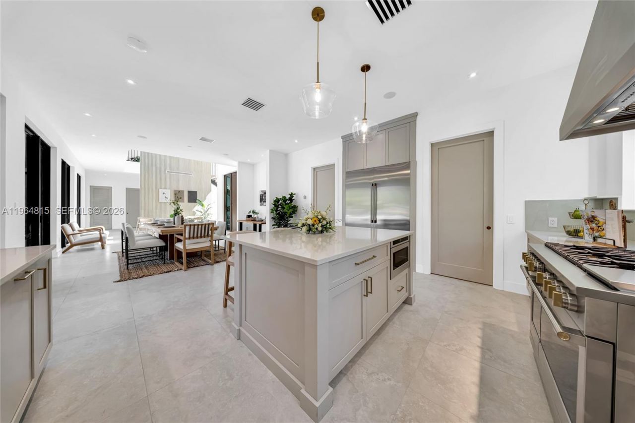 9381 SW 100 St, Miami, FL 33176 Photo