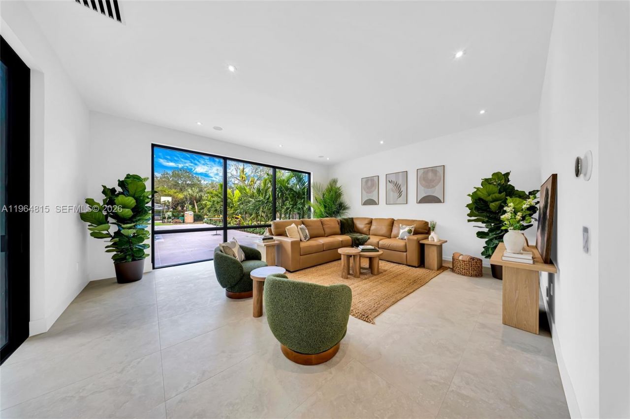 9381 SW 100 St, Miami, FL 33176 Photo