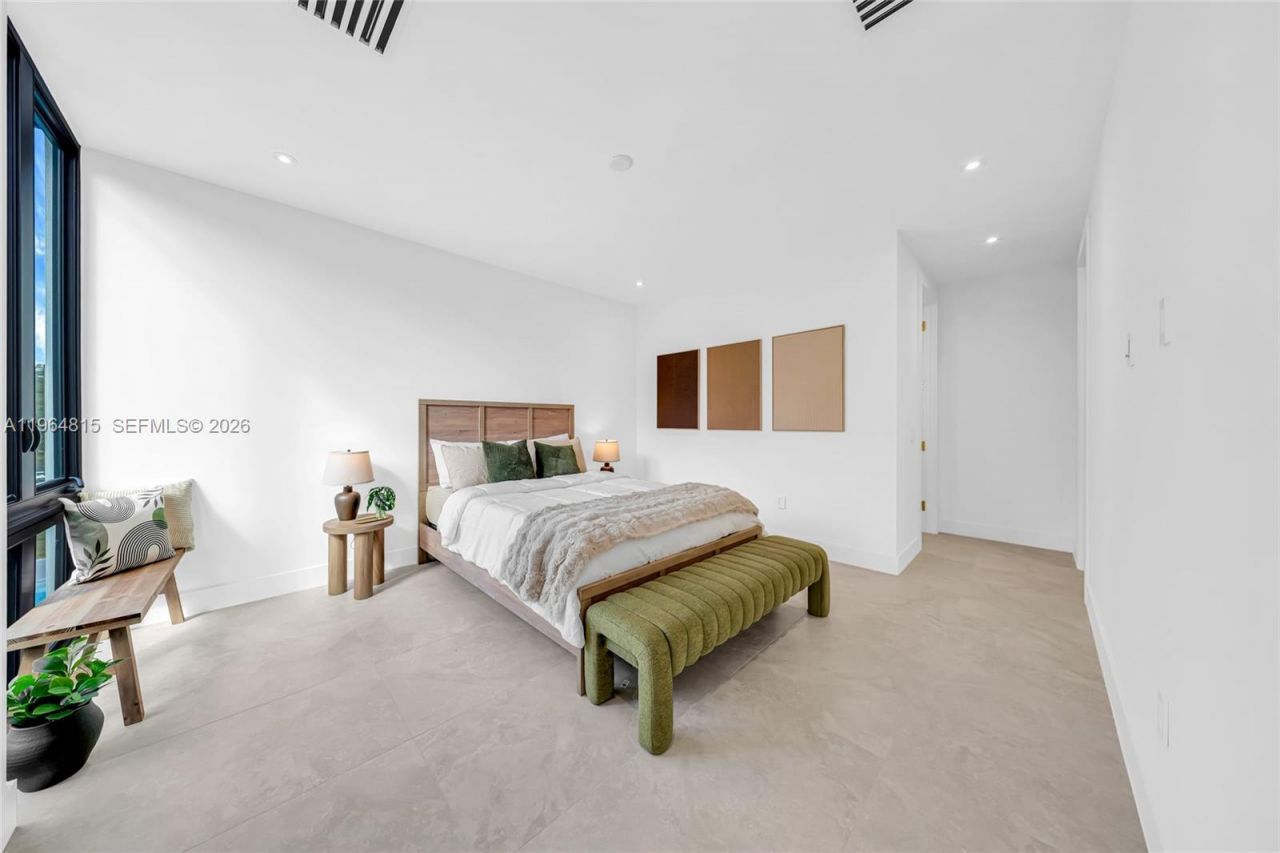 9381 SW 100 St, Miami, FL 33176 Photo