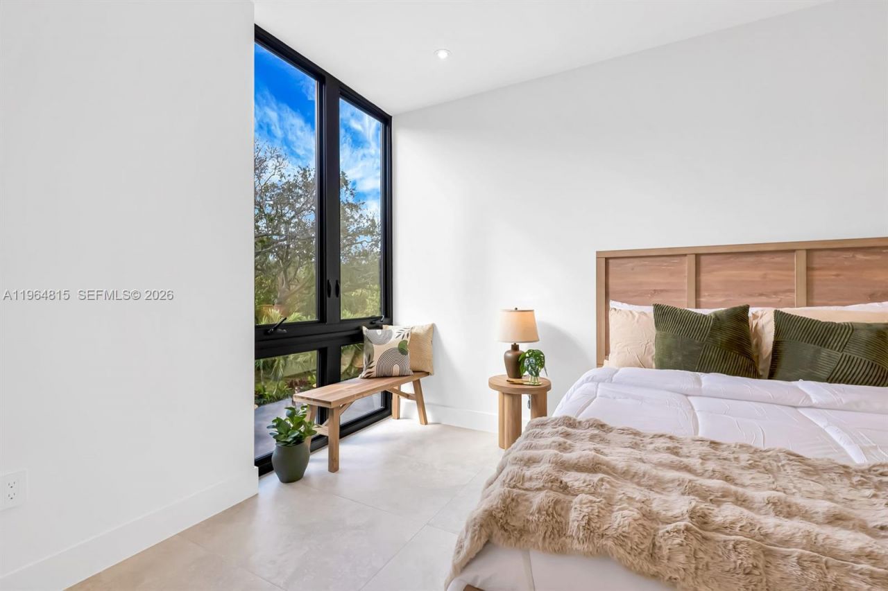 9381 SW 100 St, Miami, FL 33176 Photo