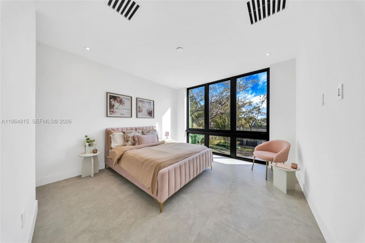 9381 SW 100 St, Miami, FL 33176 Photo