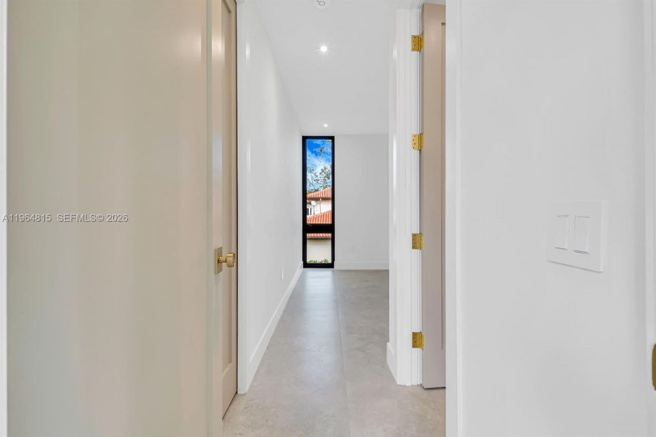 9381 SW 100 St, Miami, FL 33176 Photo