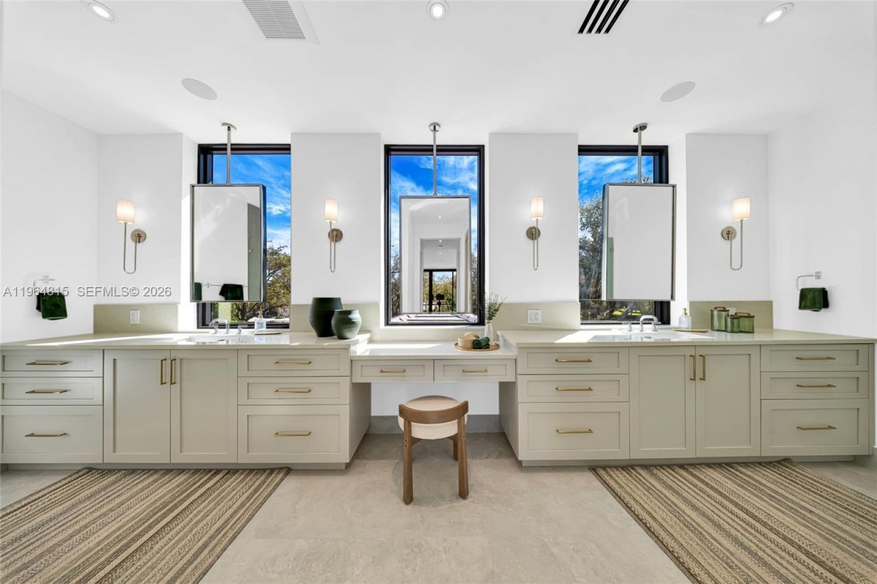 9381 SW 100 St, Miami, FL 33176 Photo