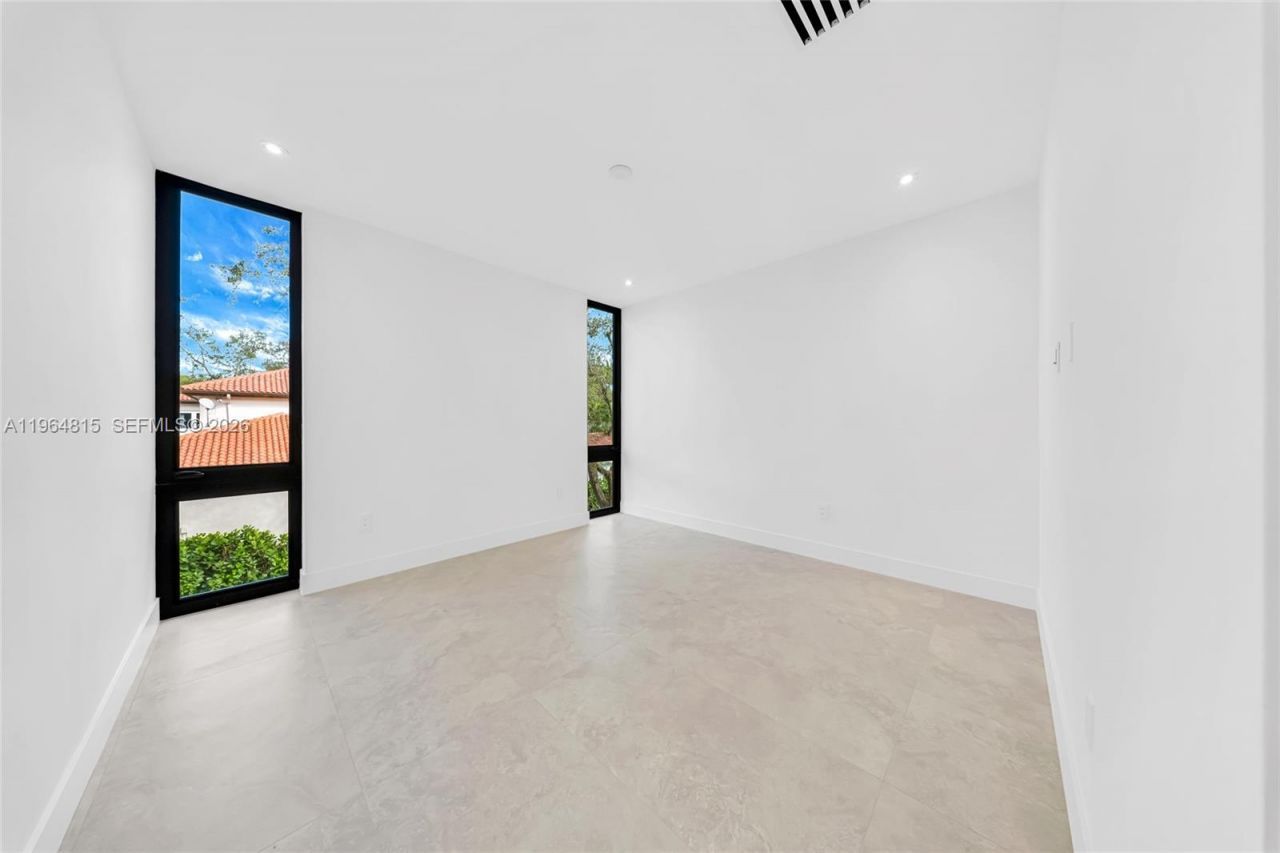 9381 SW 100 St, Miami, FL 33176 Photo