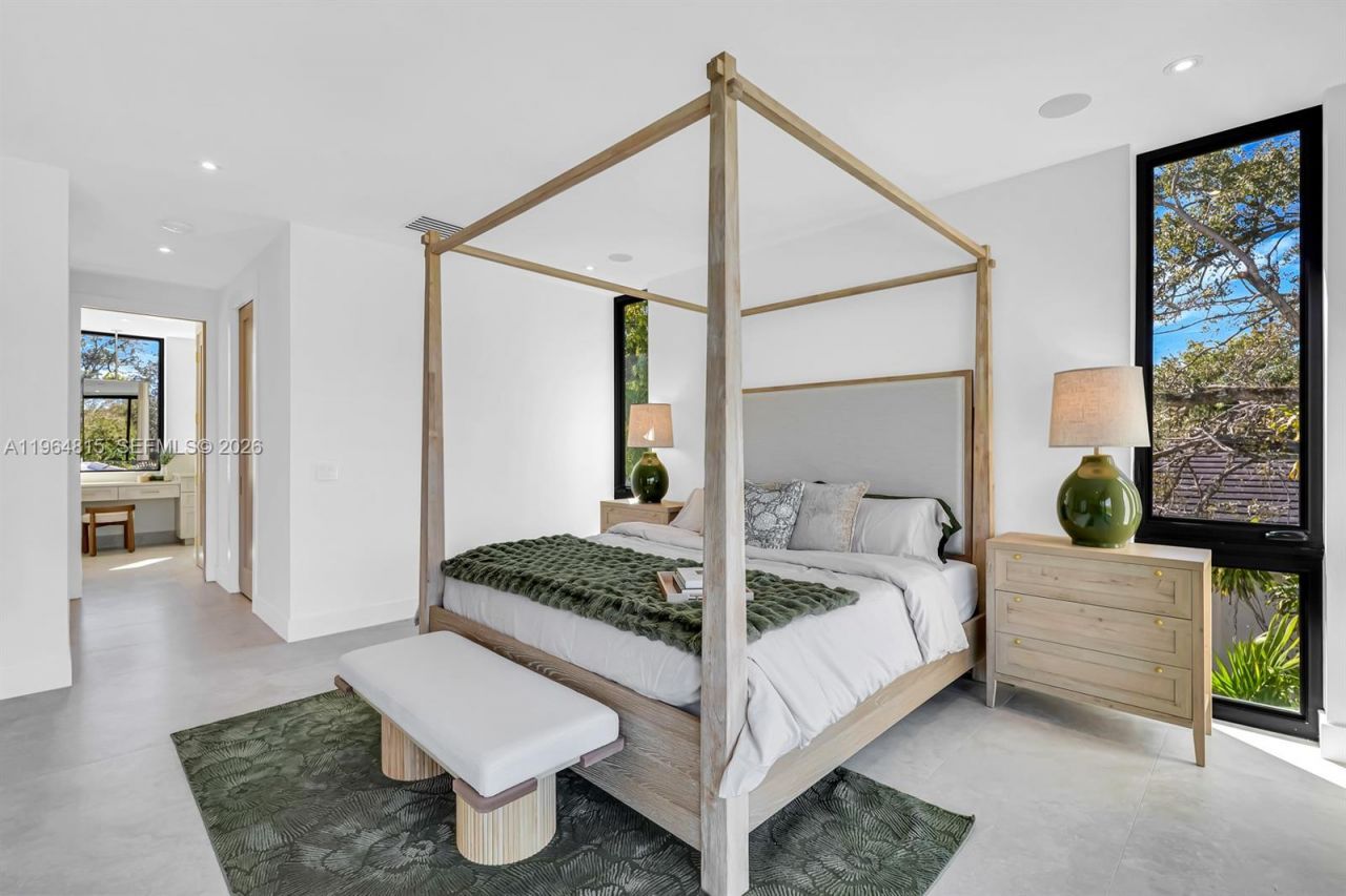 9381 SW 100 St, Miami, FL 33176 Photo