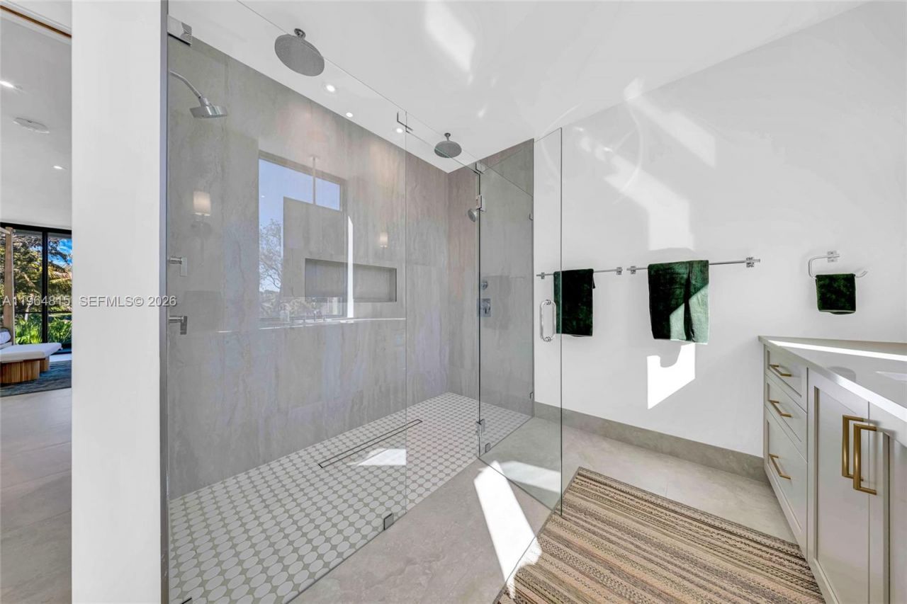 9381 SW 100 St, Miami, FL 33176 Photo