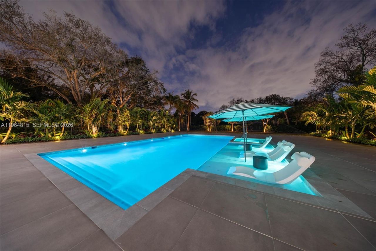 9381 SW 100 St, Miami, FL 33176 Photo