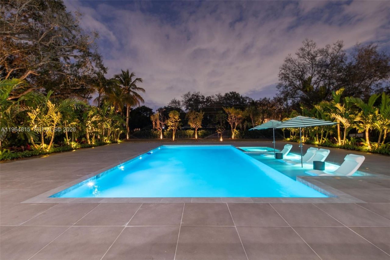 9381 SW 100 St, Miami, FL 33176 Photo