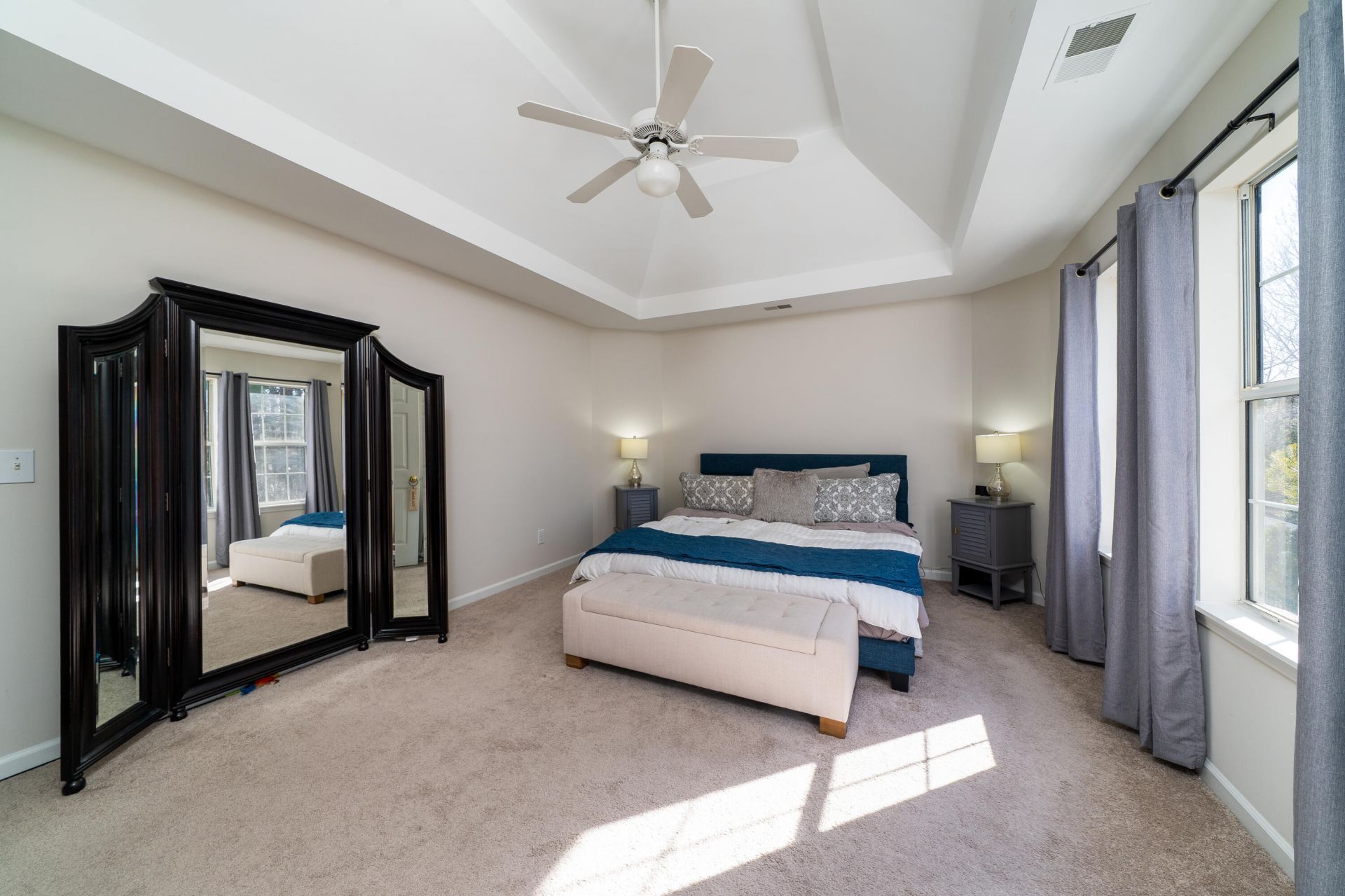 2876 Colonnade Drive Photo 12