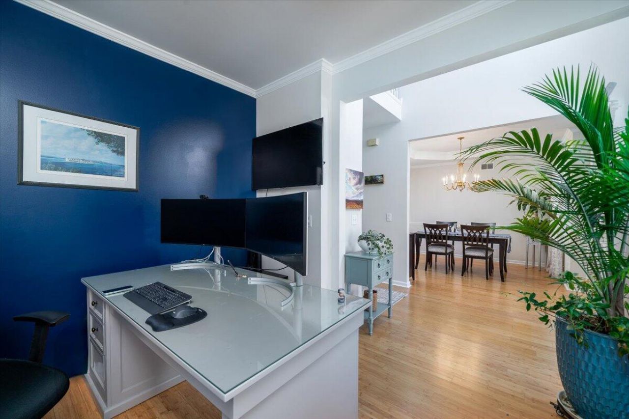 2876 Colonnade Drive Photo 24