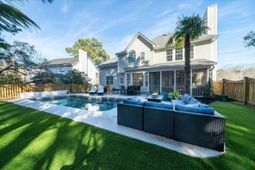 2876 Colonnade Drive photo 4