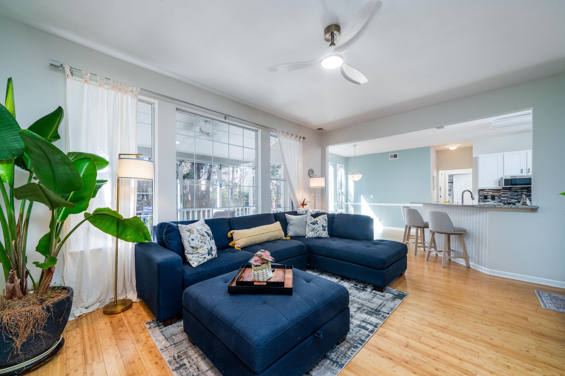 2876 Colonnade Drive Photo 7