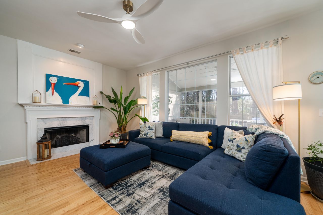 2876 Colonnade Drive Photo 9