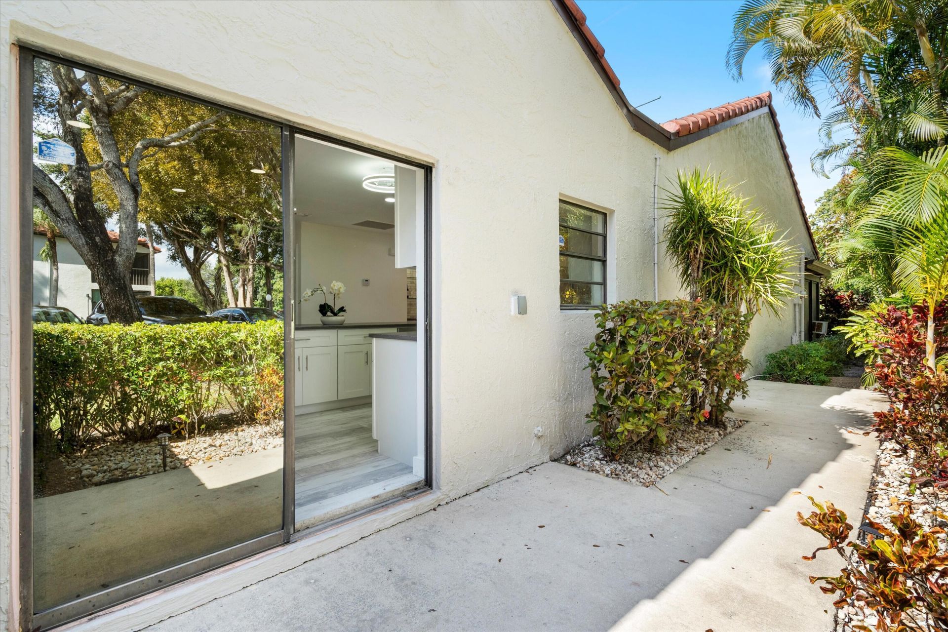 9207 Pecky Cypress Lane, Unit 9b, Boca Raton, FL 33428 Photo