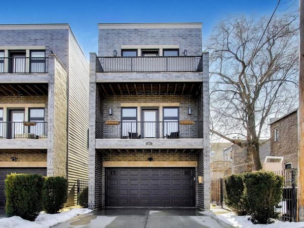 347 E 44th Street, Chicago, IL 60653